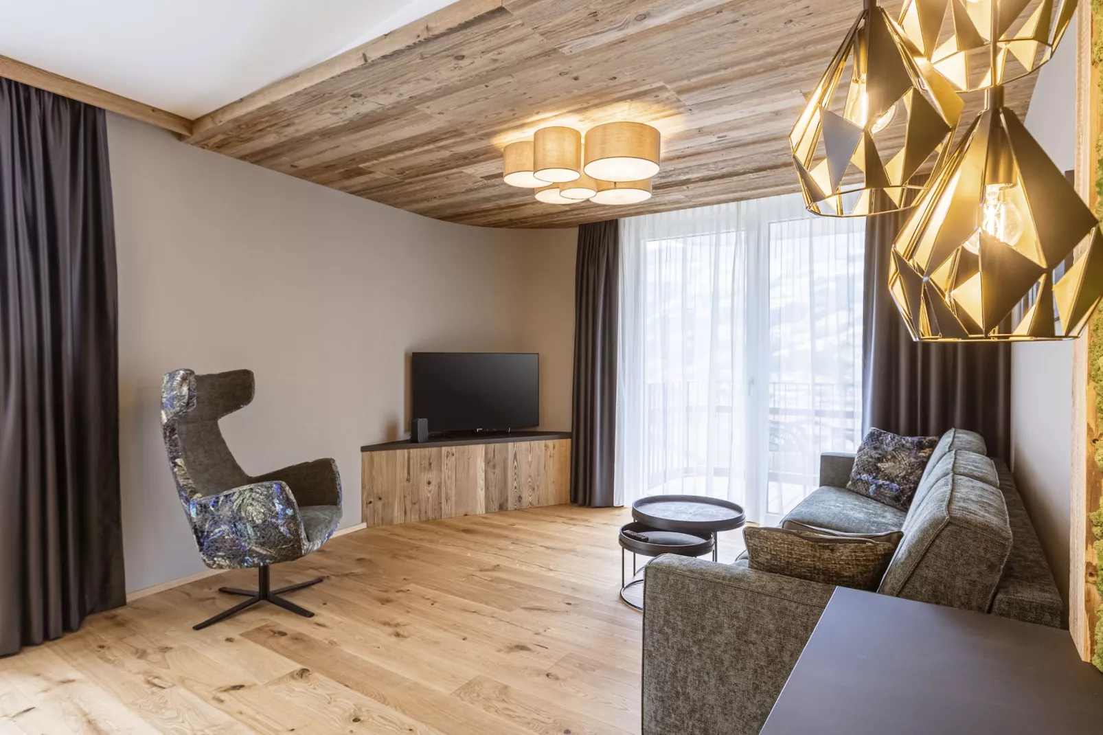 Zillertal Suites 9-Floor plan