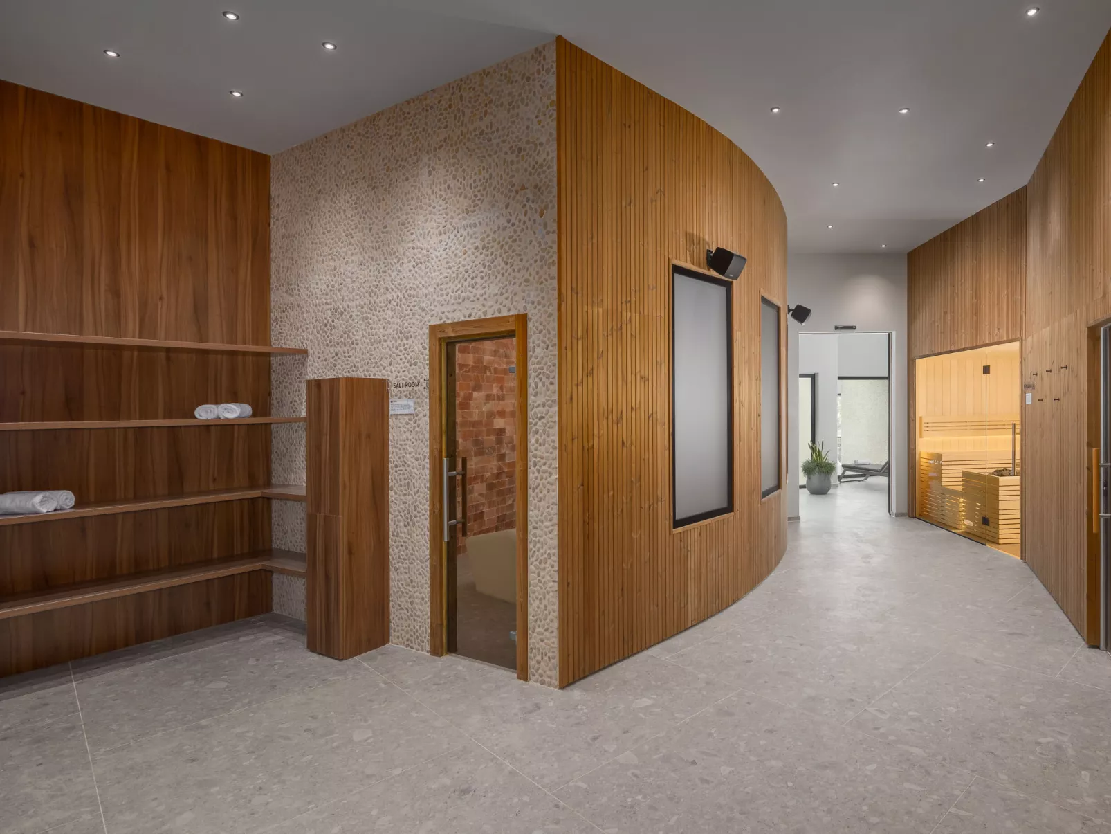 Luxury Beachfront Villa Porto Bus-Inside