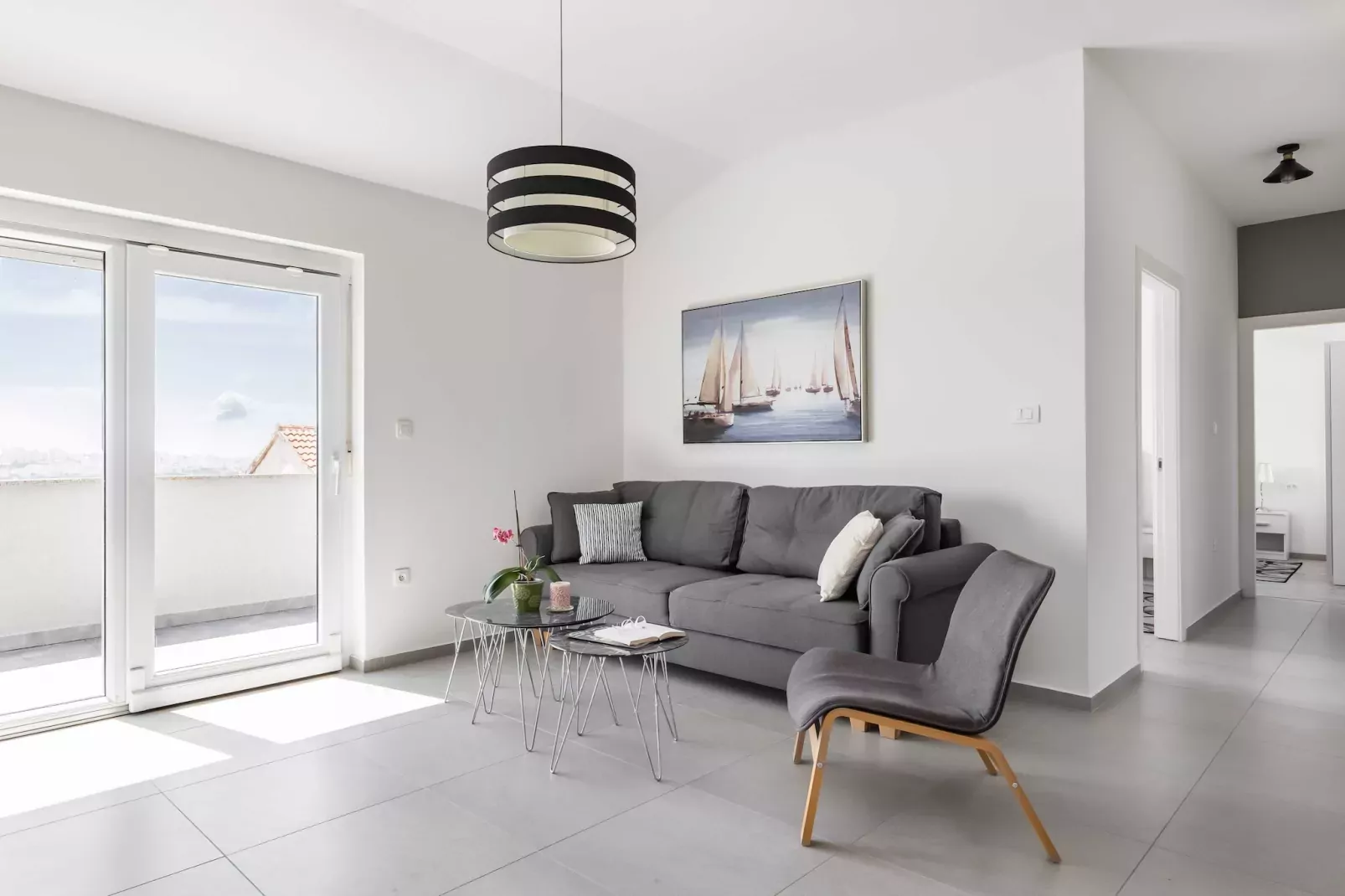 Apartments Villa Salona Sky - Superior Two Bedroom Apartment with Balcony (6)-Living room