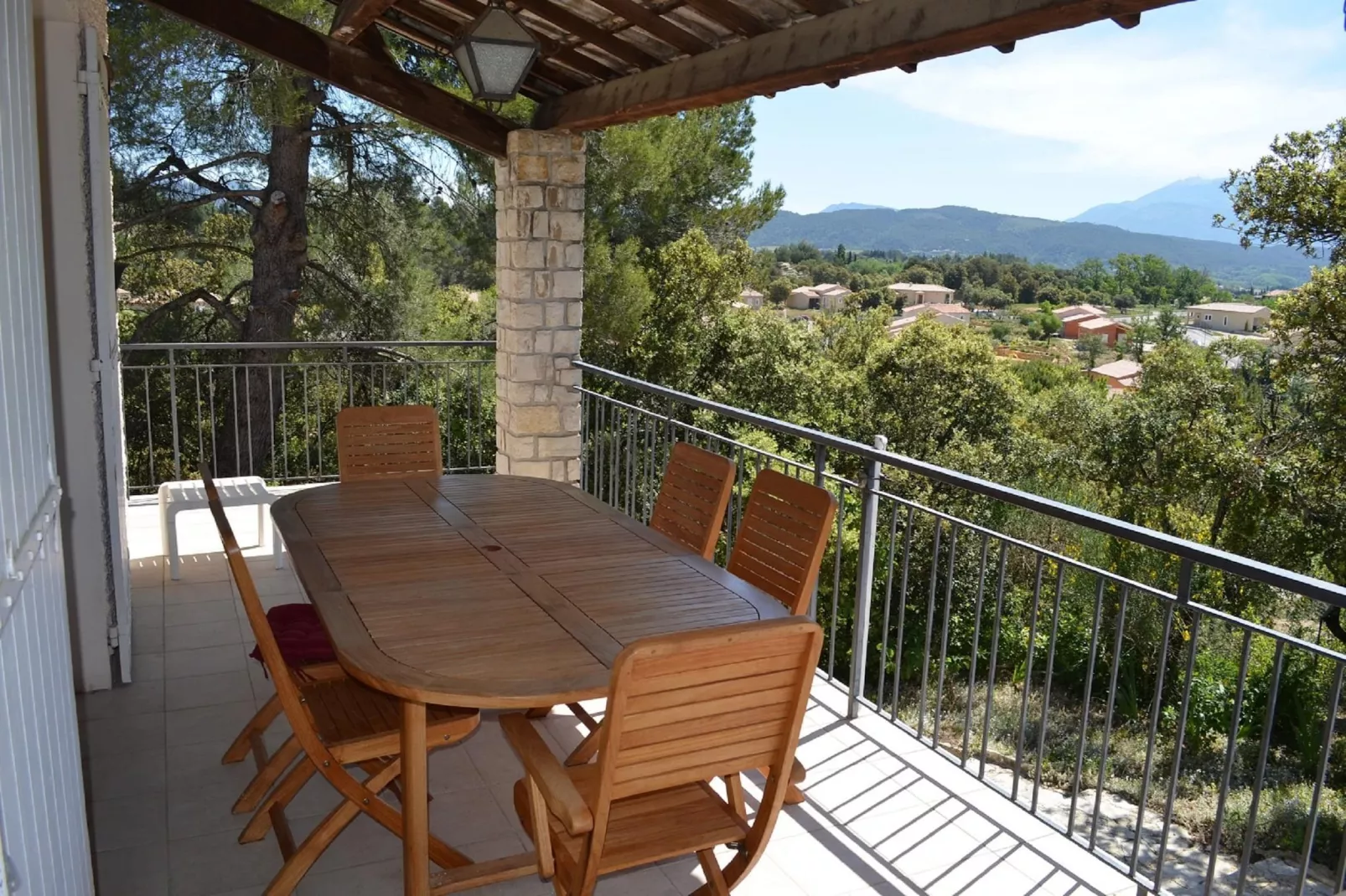 Villa les Combettes-Exterior summer