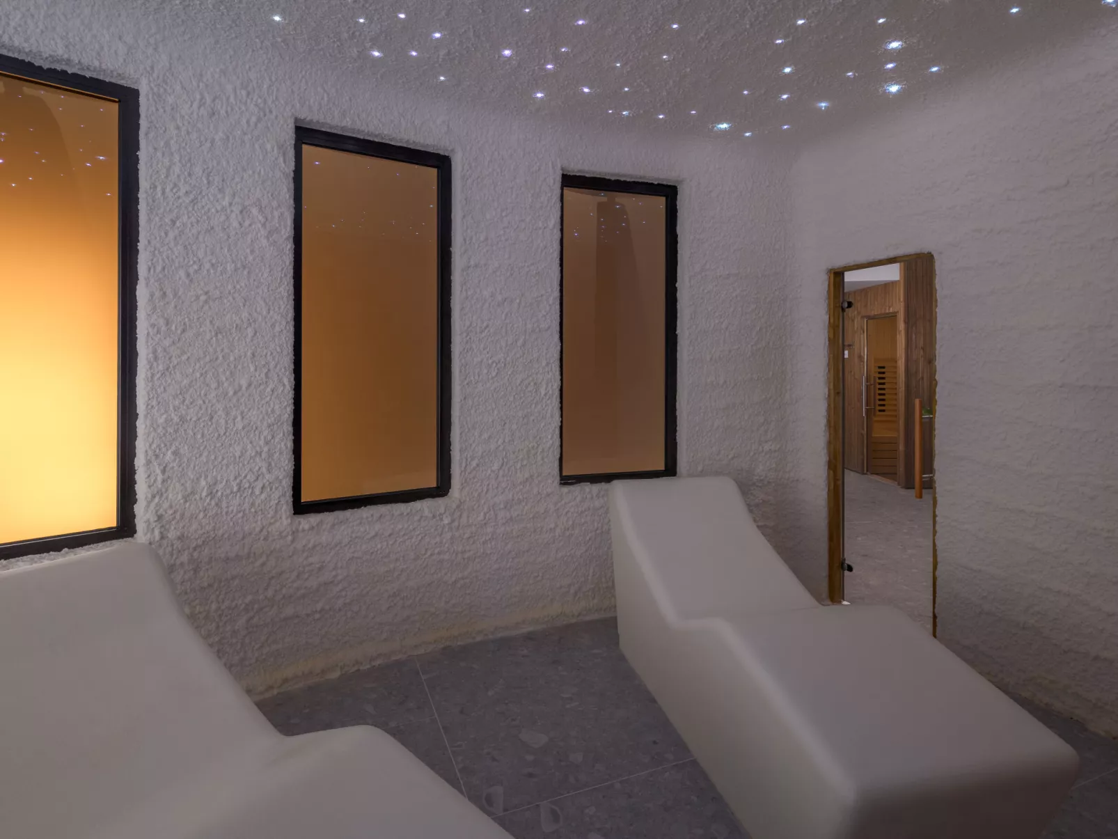 Luxury Beachfront Villa Porto Bus-Inside