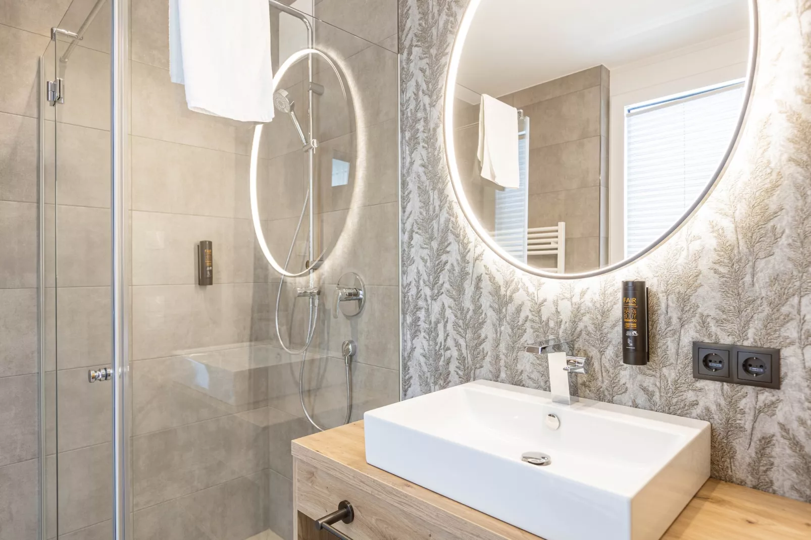 Zillertal Suites 10-Bathroom