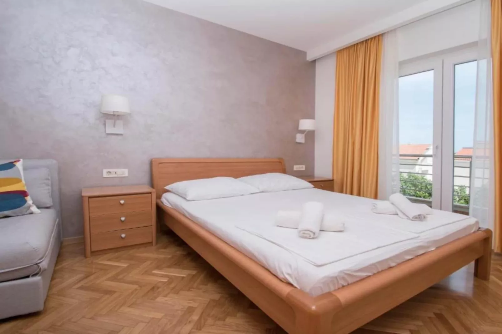 Apartments Antonio - One Bedroom Apartment with Balcony and Sea View - 3-Bedroom