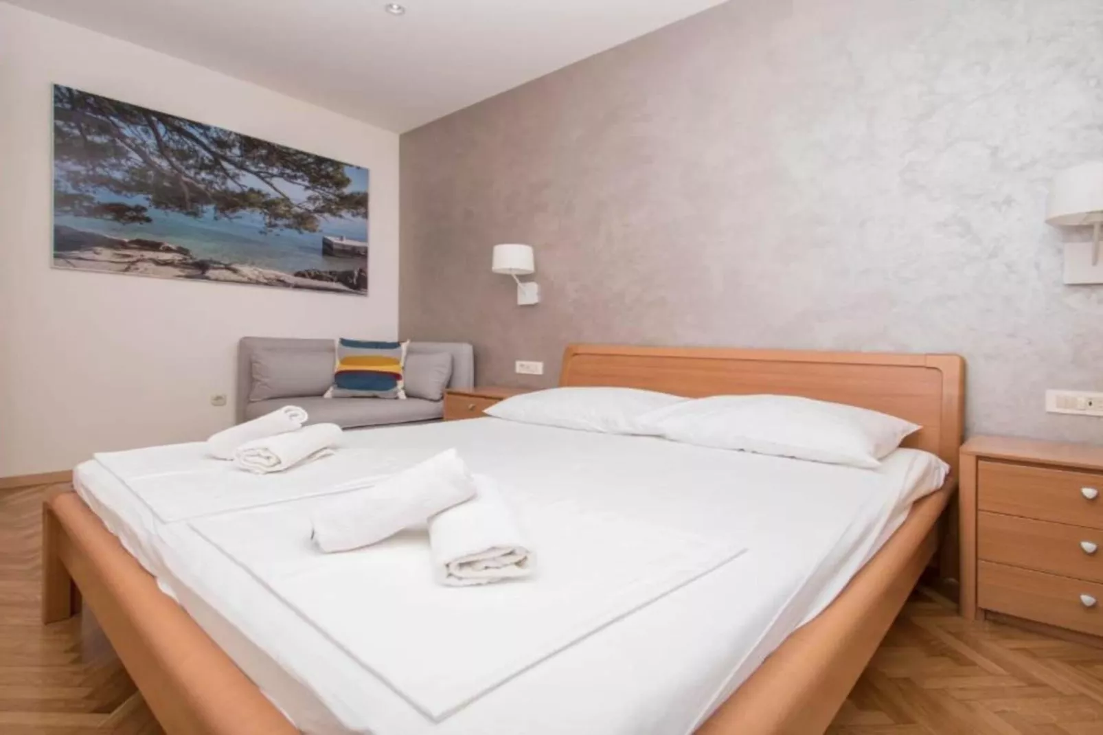 Apartments Antonio - One Bedroom Apartment with Balcony and Sea View - 3-Bedroom