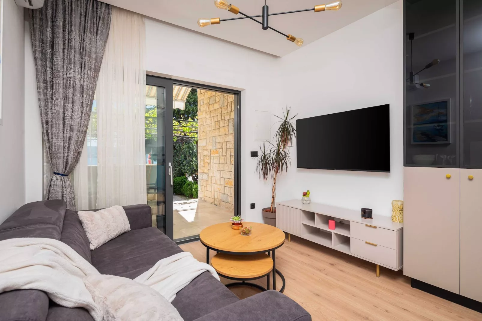 Apartments Tomas - One bedroom Apartment with Balcony and Sea View (A1)-Living room