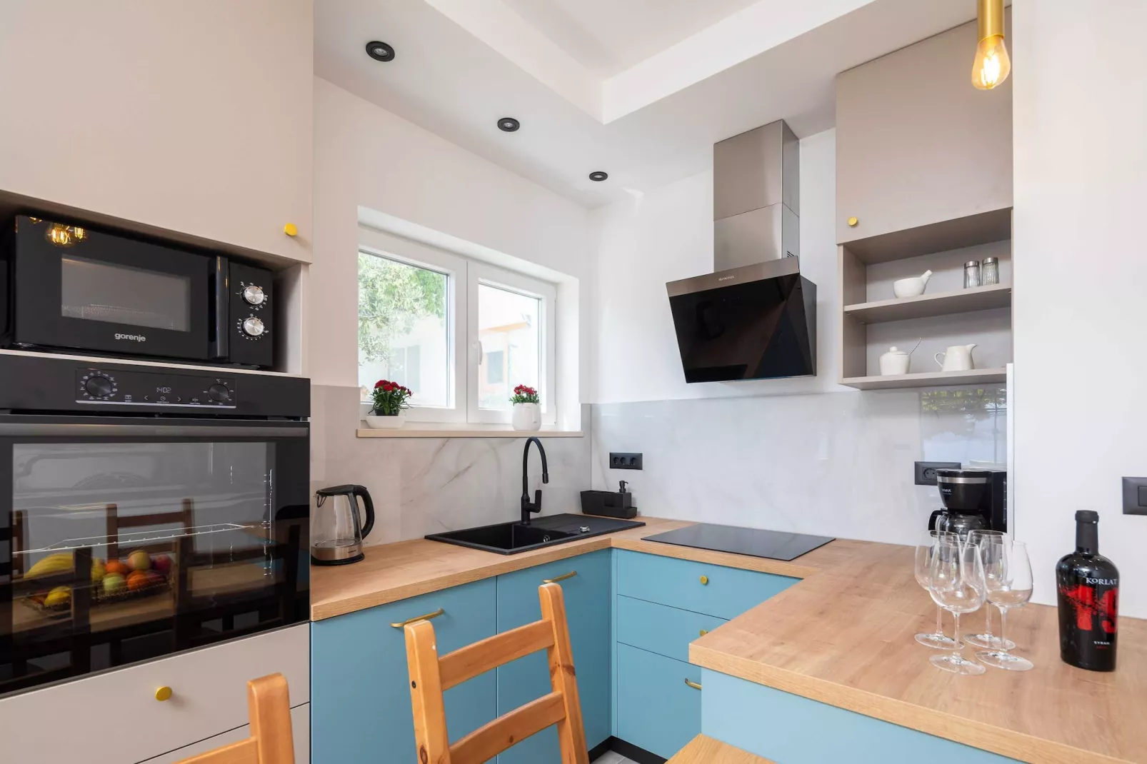 Apartments Tomas - One bedroom Apartment with Balcony and Sea View (A1)-Kitchen