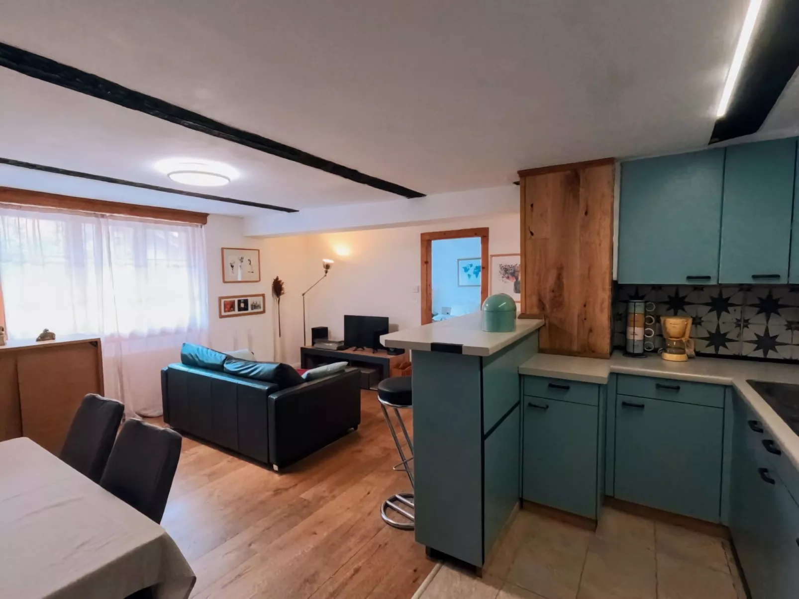 Arlinn Apartment - 10340581