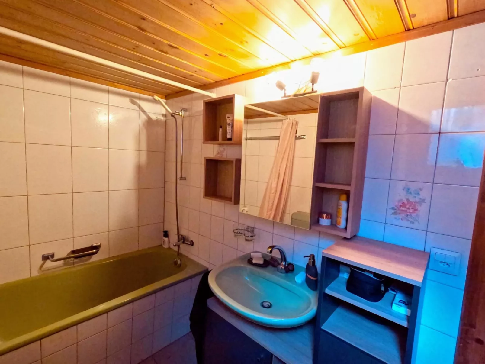 Arlinn Apartment-Inside