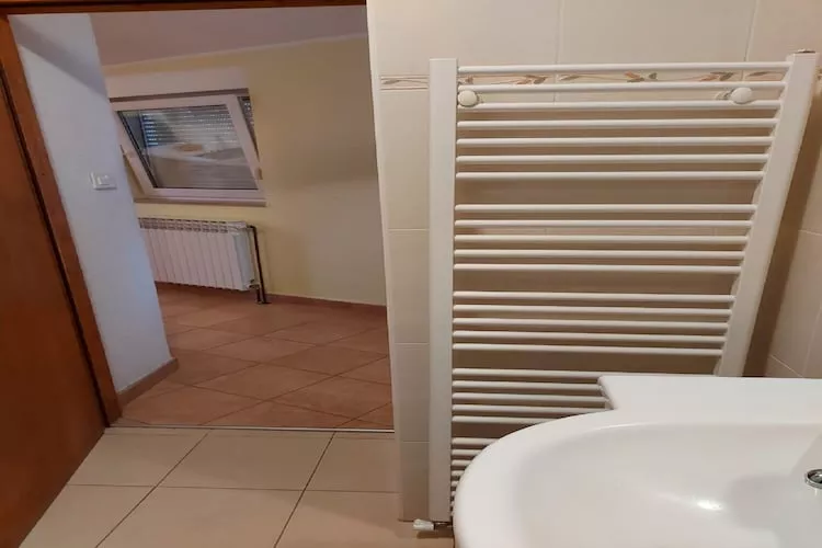 Apartment Luka - One Bedroom Apartment with Balcony and Sea View-Bathroom