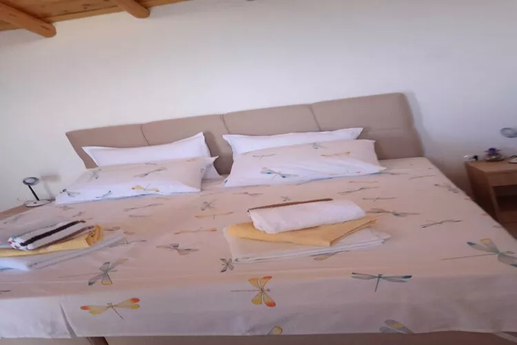 Holiday Home Zule - One Bedroom Holiday Home with Swimming pool-Chambre