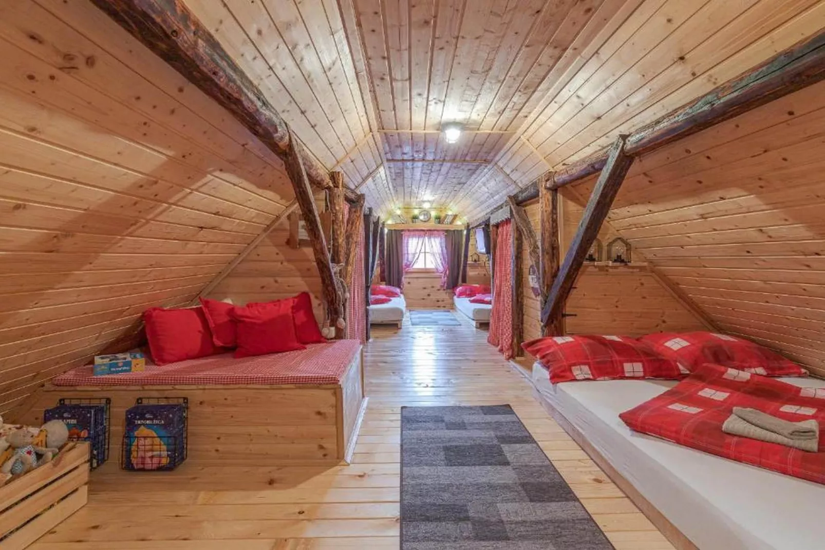 Stara Hiža Vlašić - Duplex one bedroom Chalet with Private Garden-Bedroom