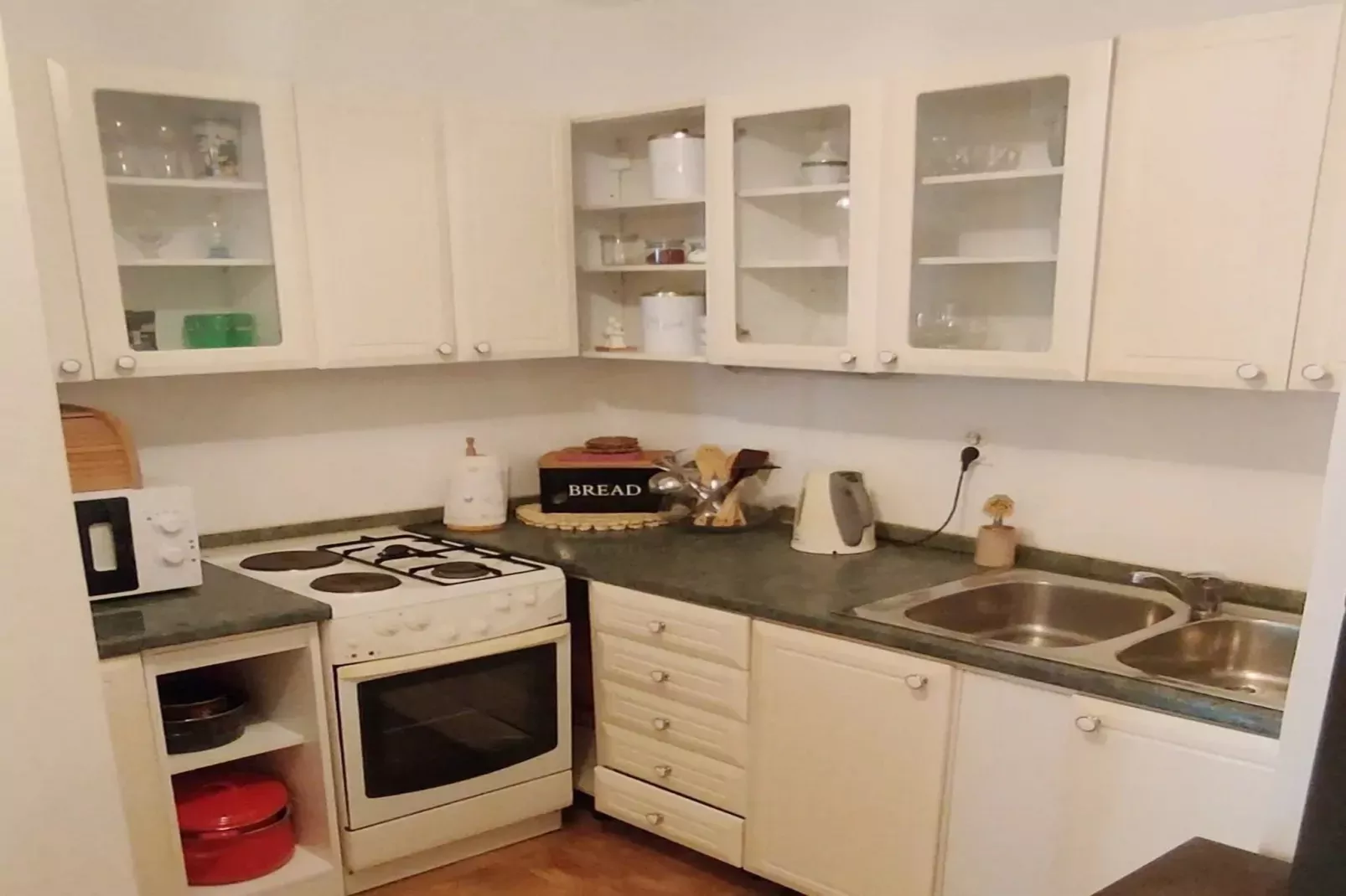 Holiday Home Jaga - Three bedroom Holiday Home with swimming pool-Cuisine