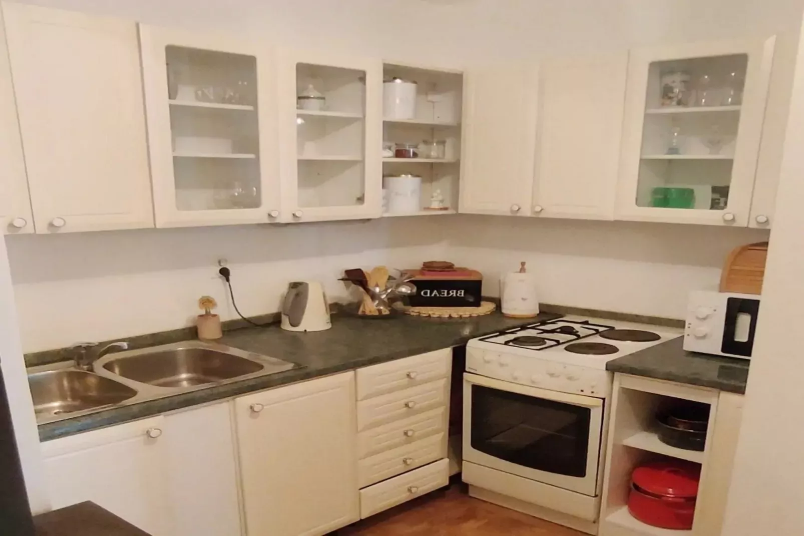 Holiday Home Jaga - Three bedroom Holiday Home with swimming pool-Cuisine