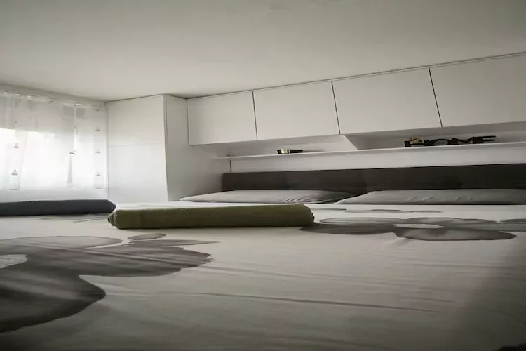 Apartment Sunrise - One Bedroom Apartment with Balcony-Chambre