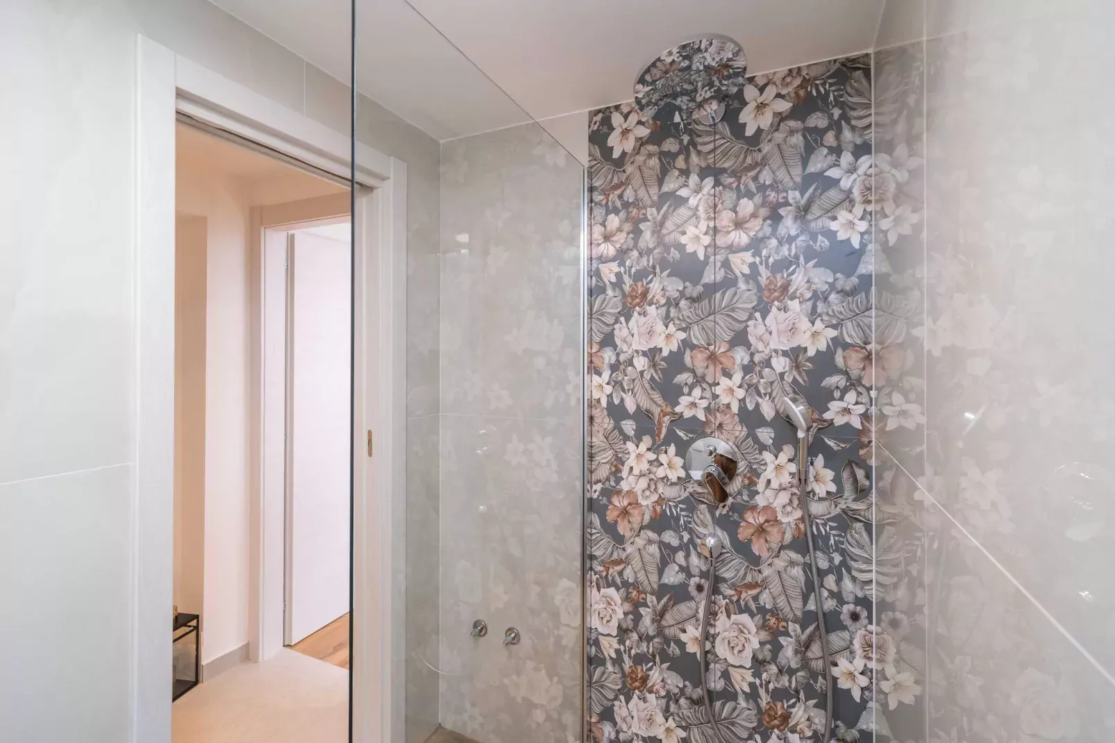 Villa Aura - Comfort double room-Badezimmer