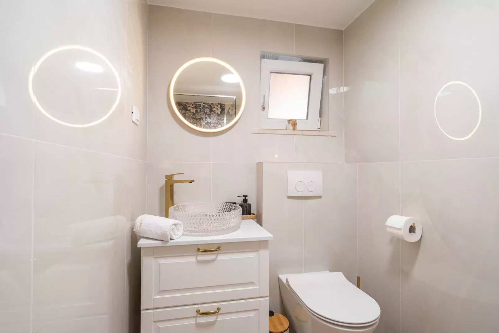 Villa Aura - Comfort double room-Badezimmer