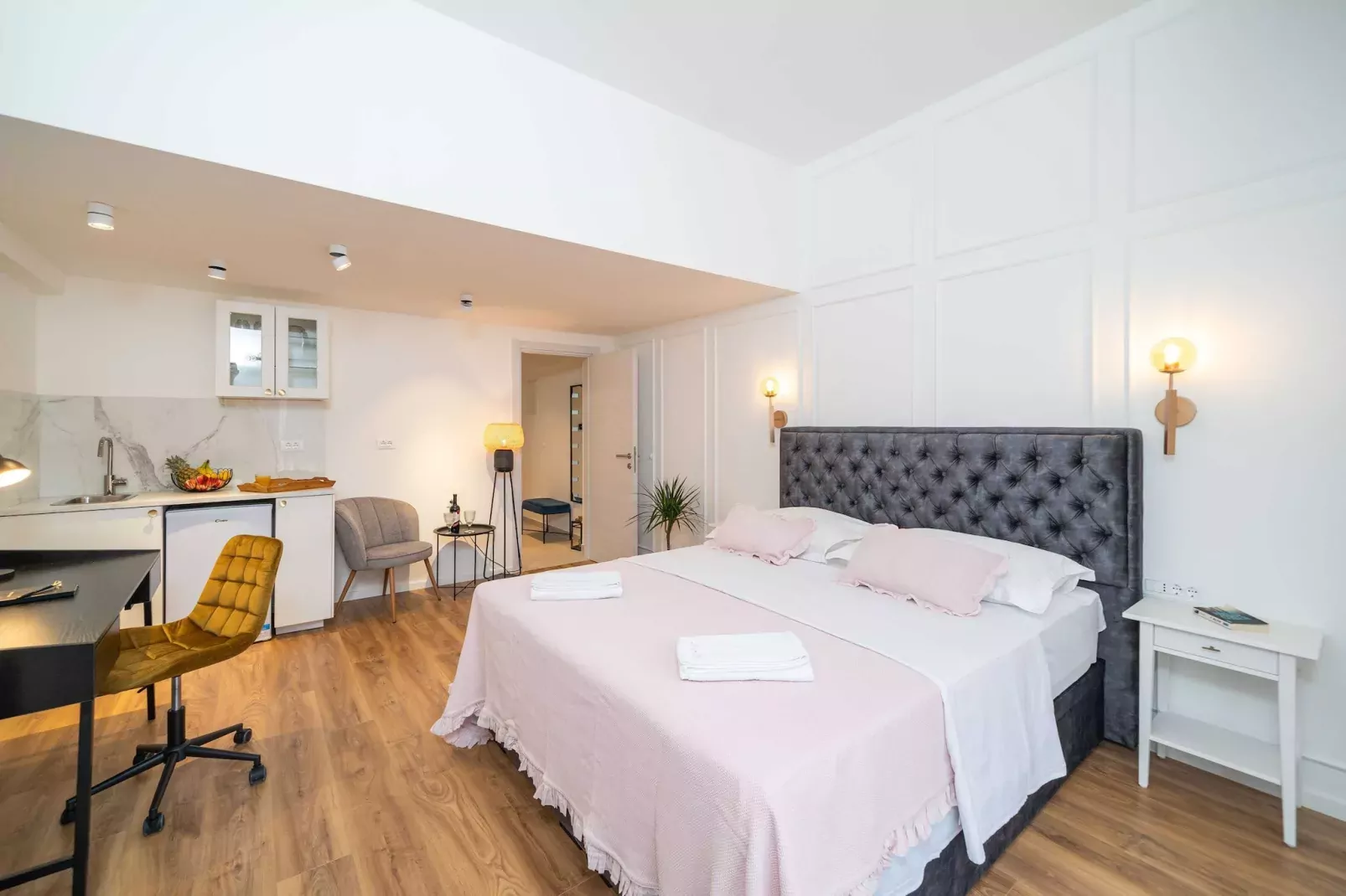 Villa Aura - Comfort double room-Innen