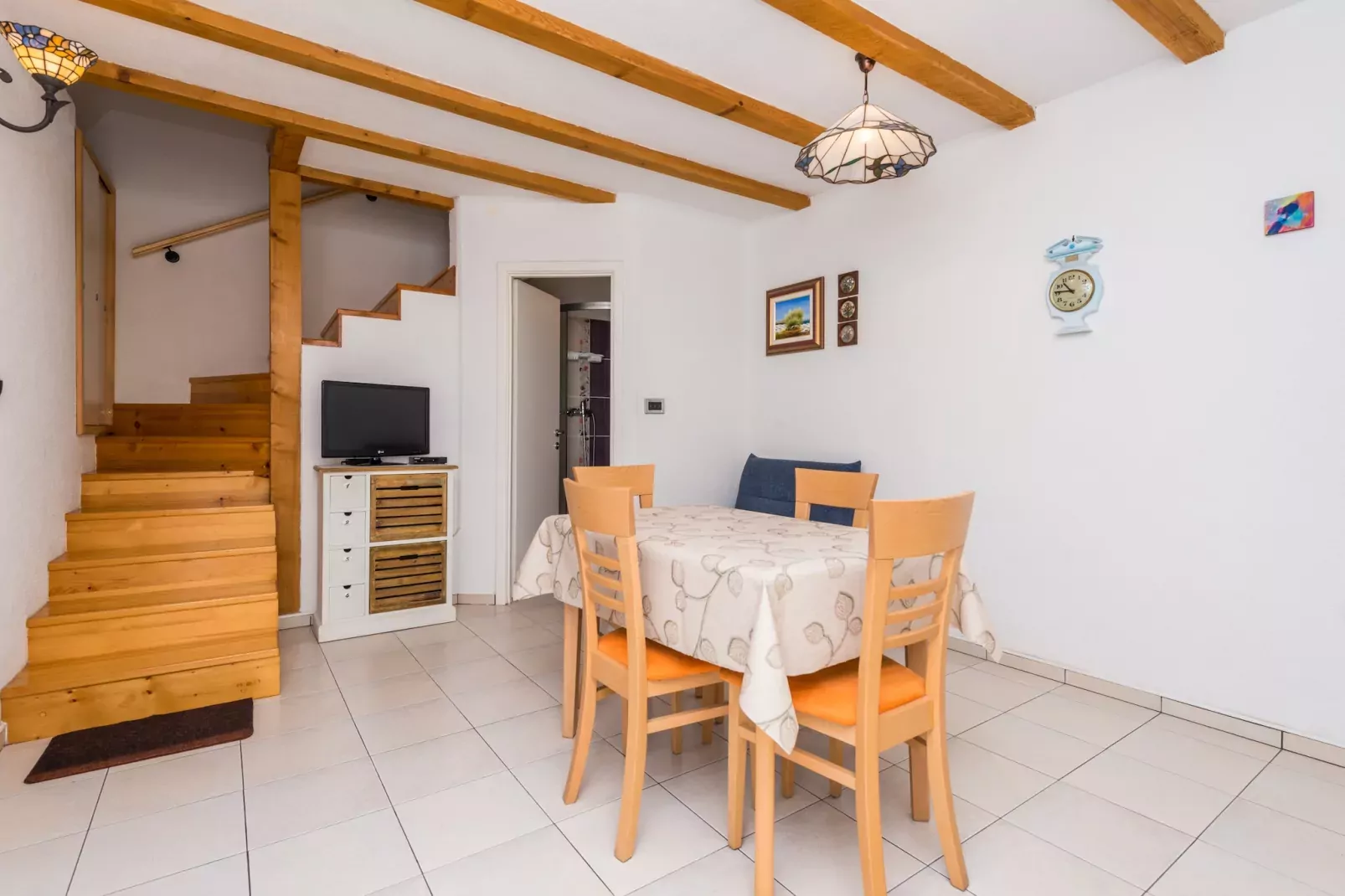 House Romanca-Wohnzimmer