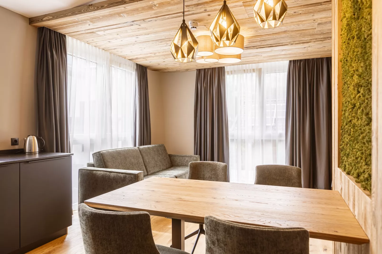 Zillertal Suites 1-Living room