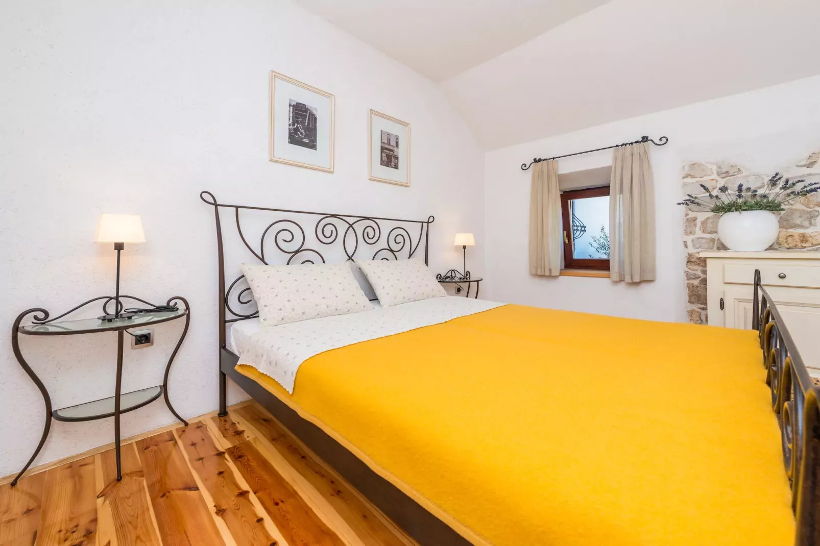 House Romanca-Schlafzimmer
