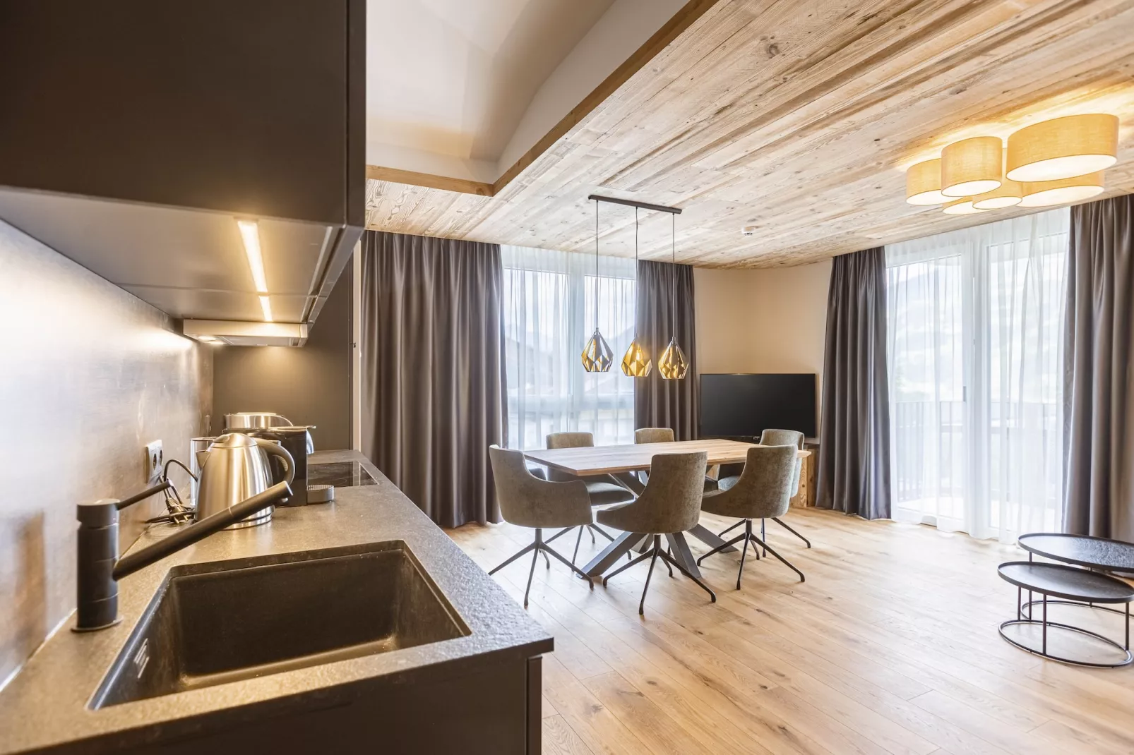 Zillertal Suites 8-Kitchen