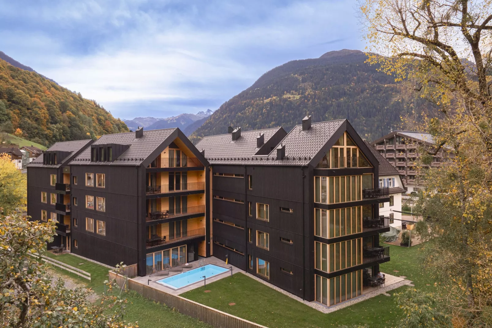 Montafon Suites Schruns 03-Exterior summer