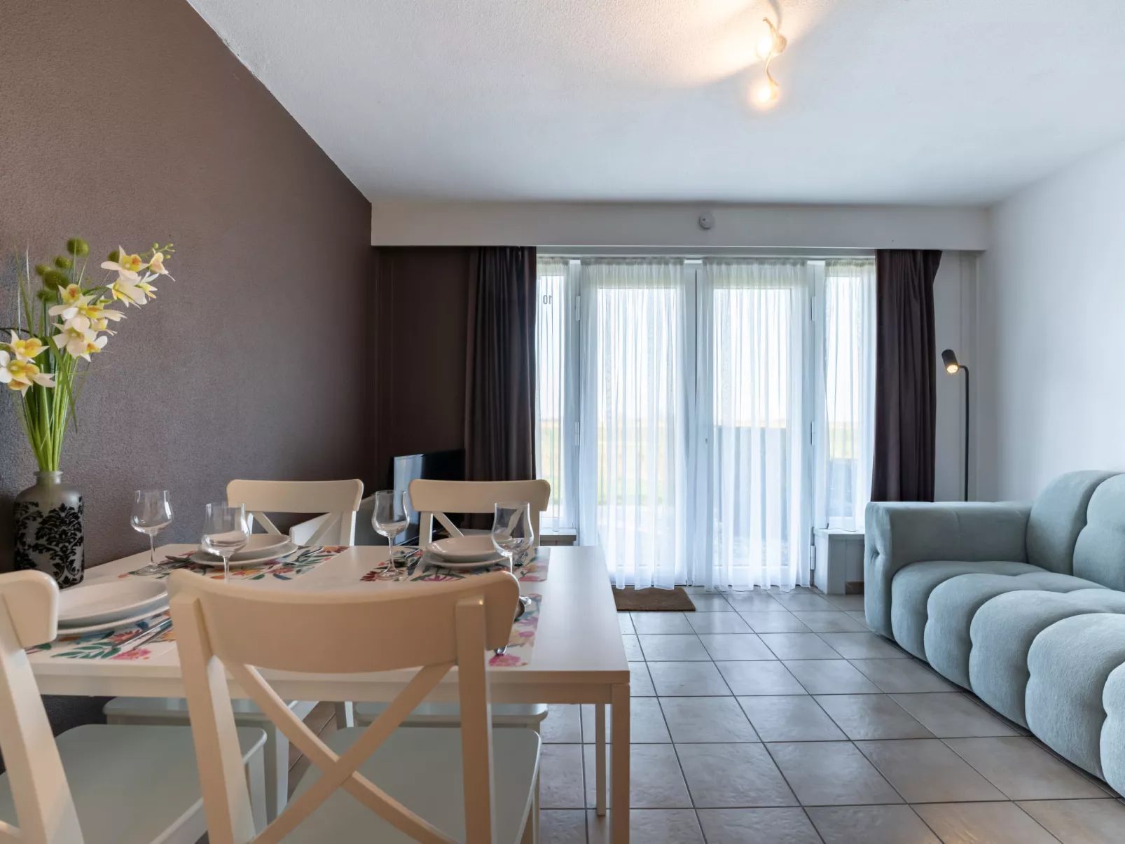 Sirius with parking and shared pool-Inside