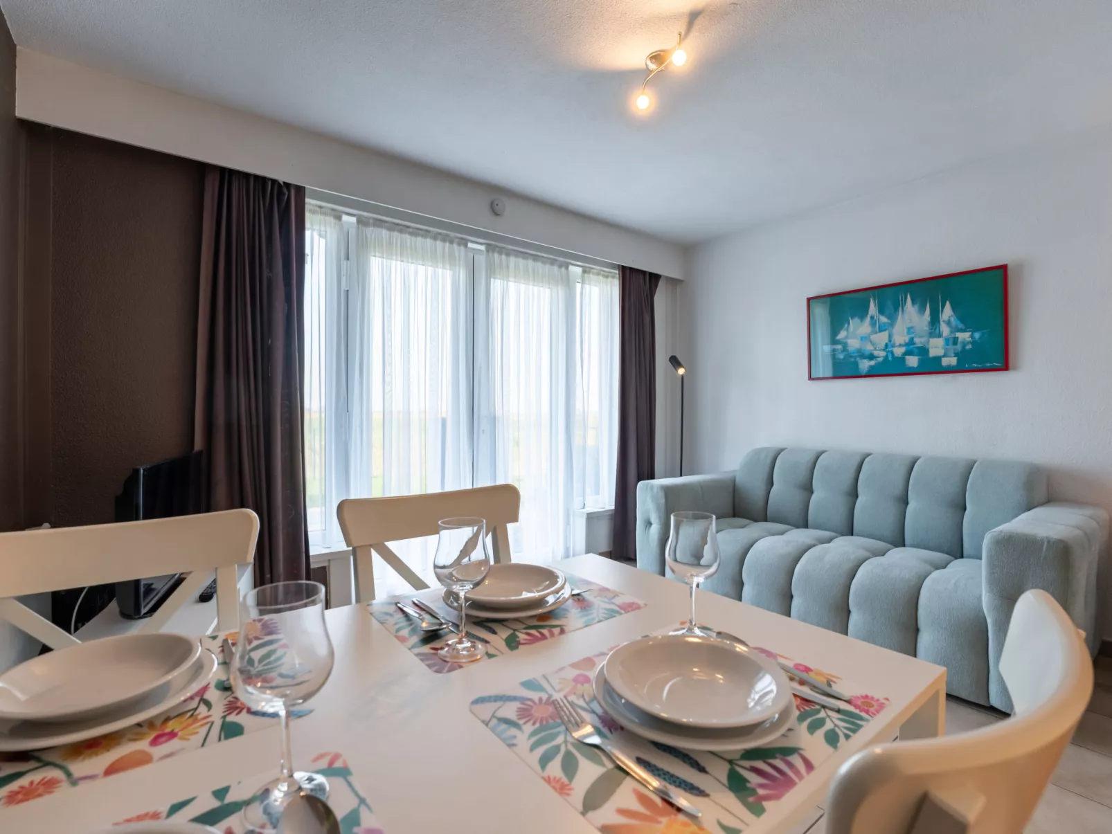 Sirius with parking and shared pool-Inside