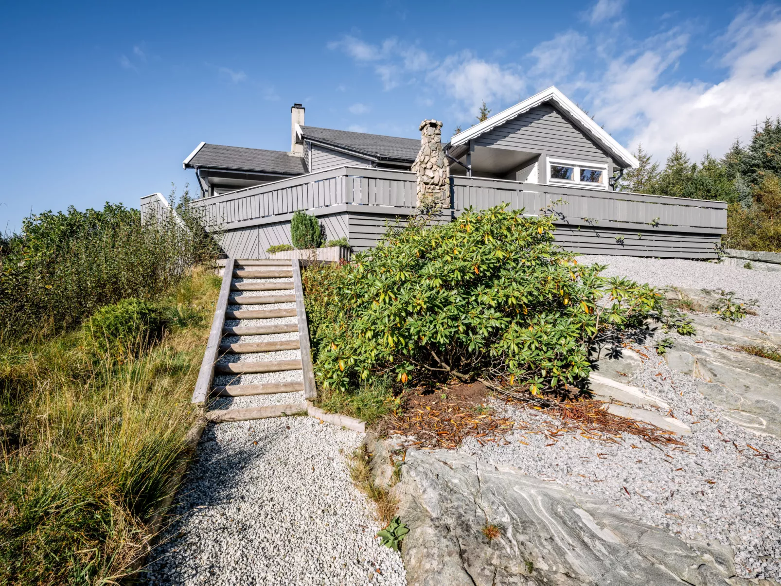 Sjøbuvågen-Outside