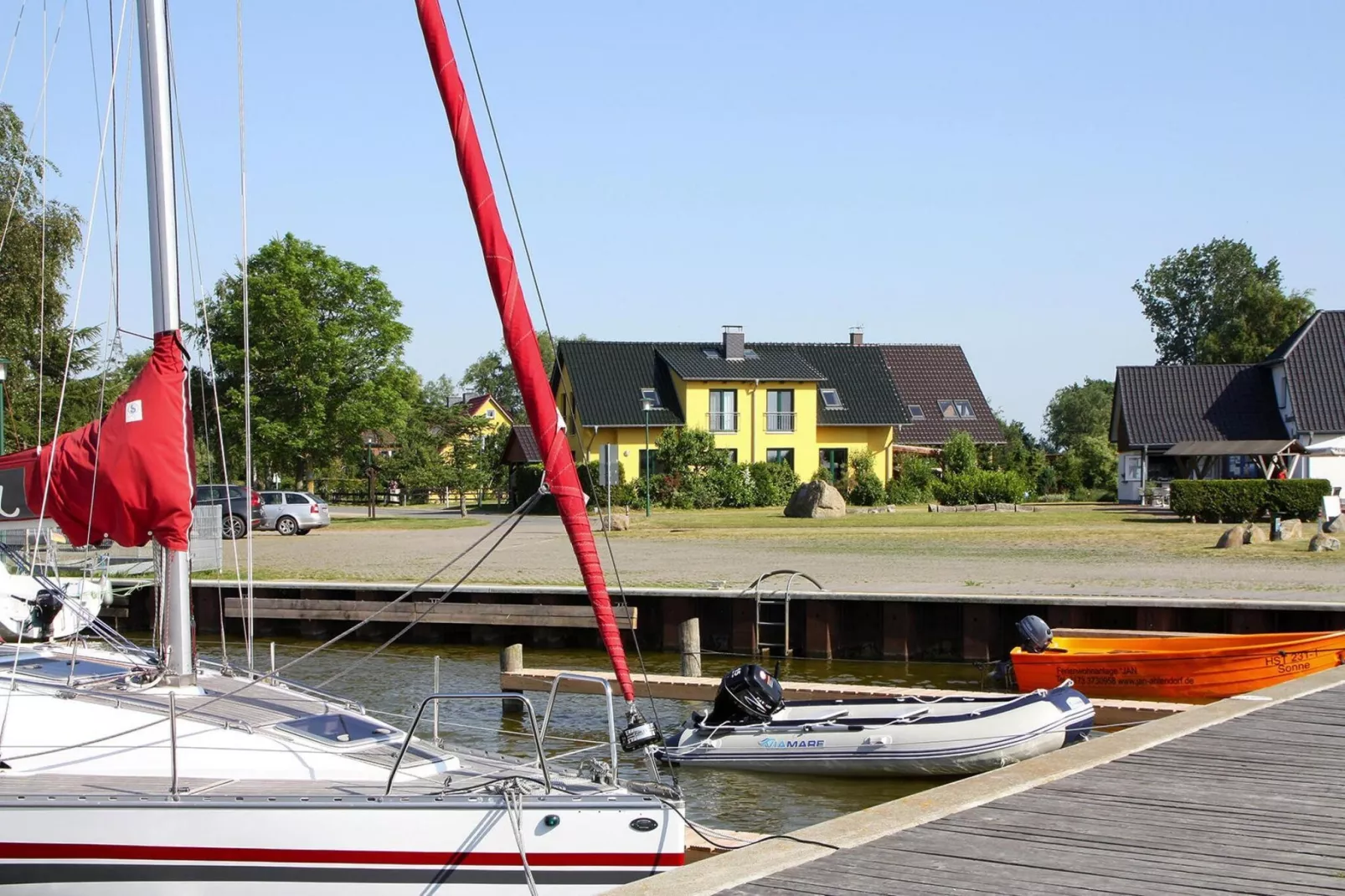 Doppelhaushälfte in Neuendorf-Areas summer 1km