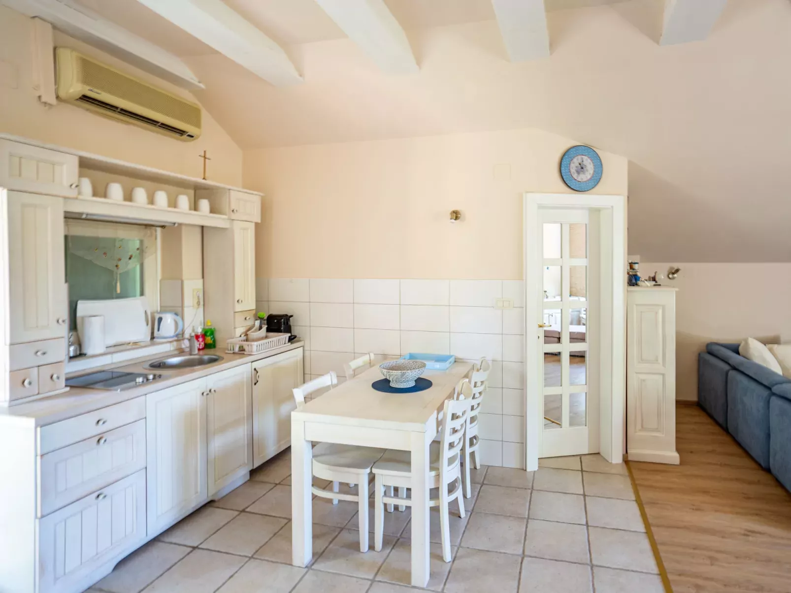 Villa Mo-Re - Inside