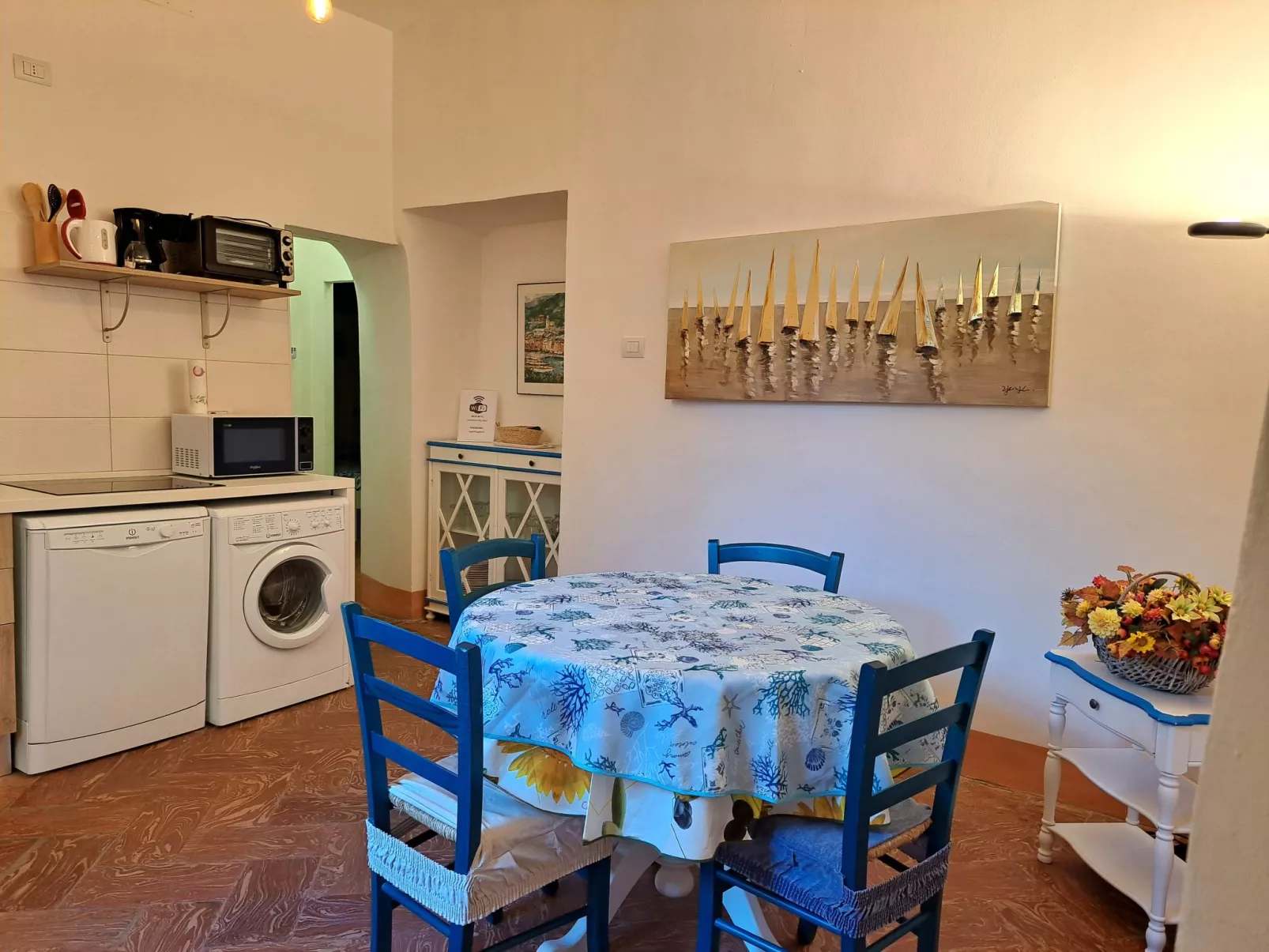 Blu - Borgo Antico-Inside