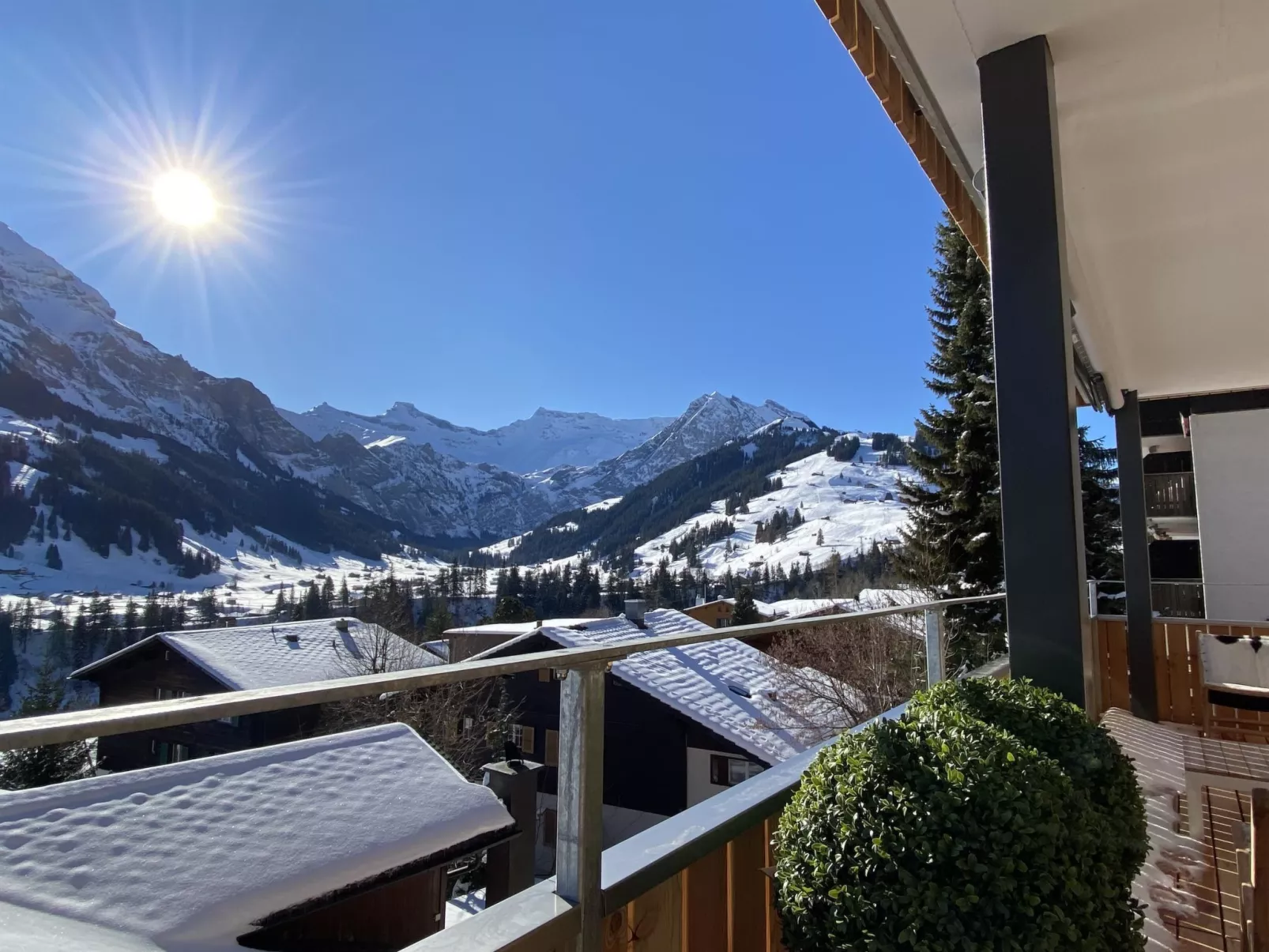Alpenrose-Outside