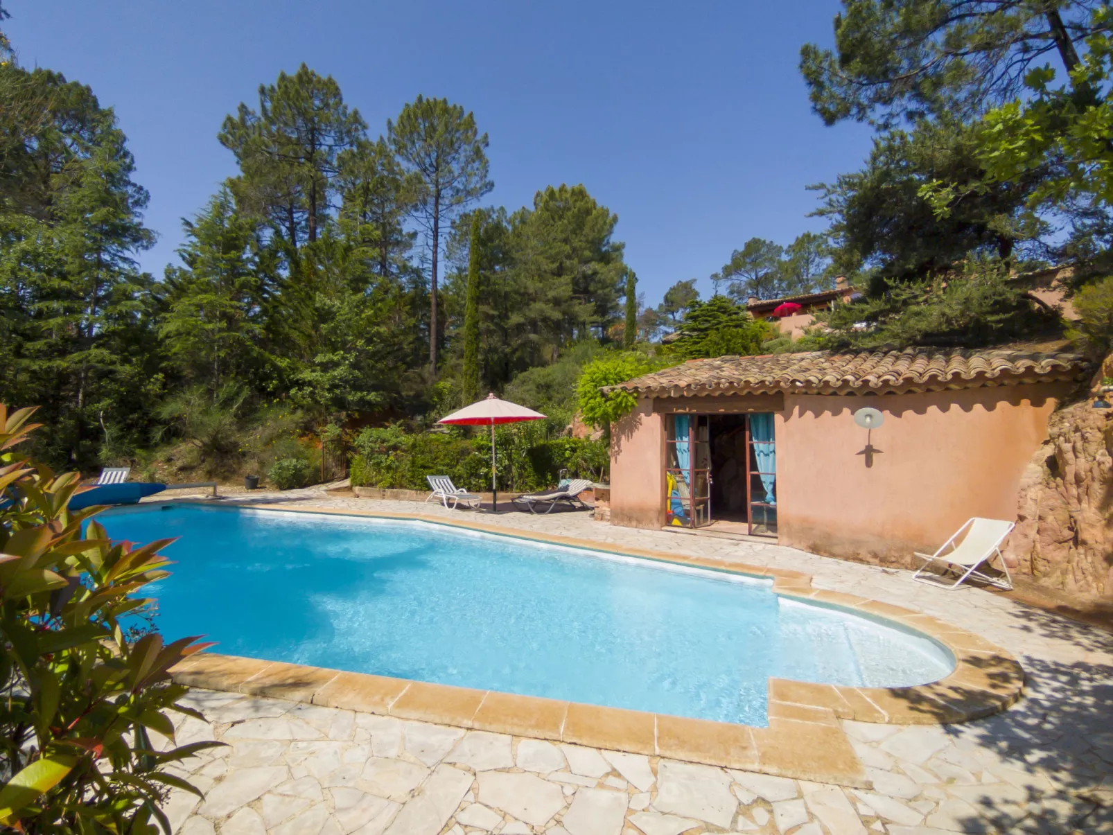 La Tourelle des Ocres-Outside
