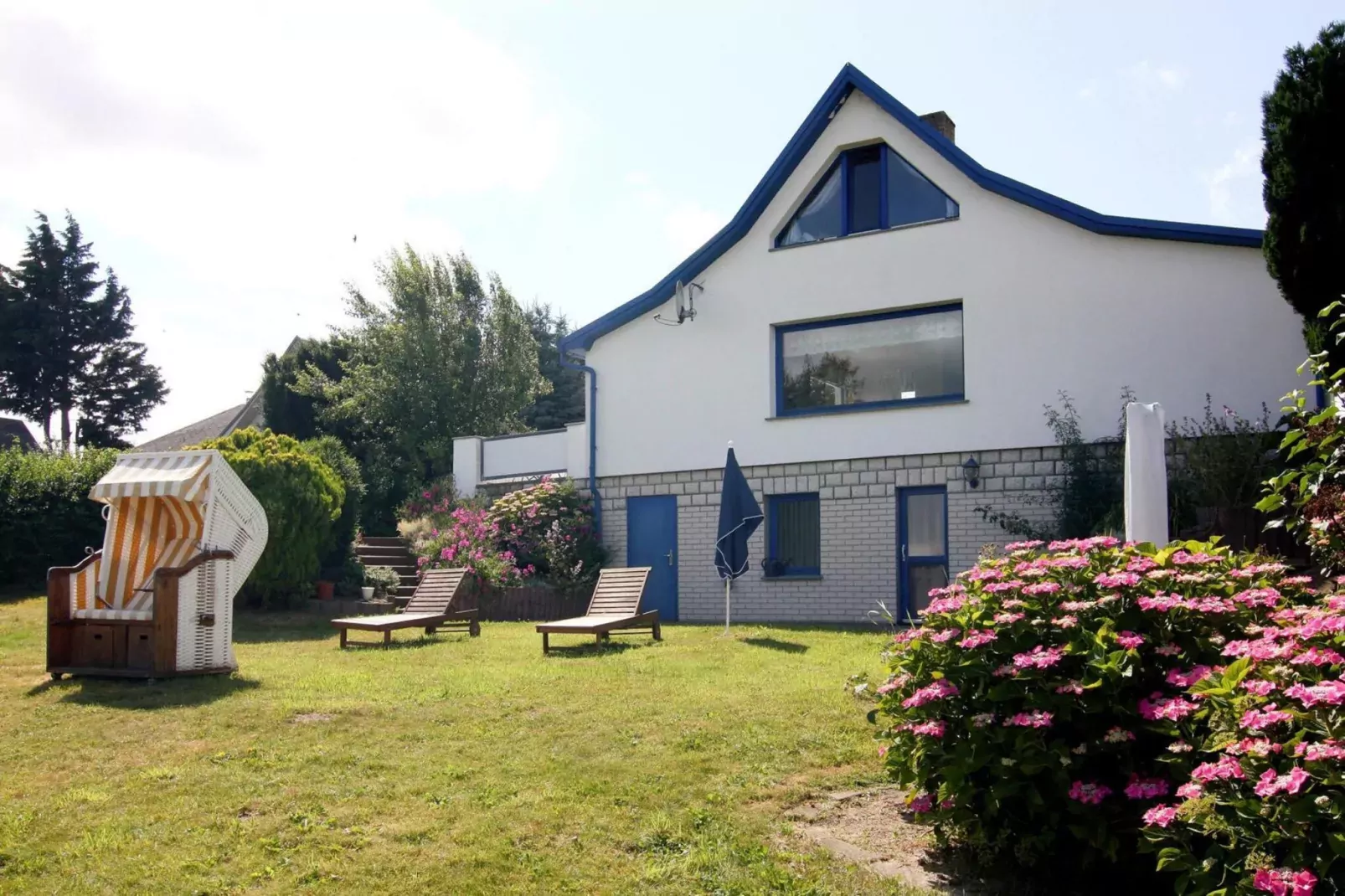 Ferienhaus Am Schilfufer-Exterior summer