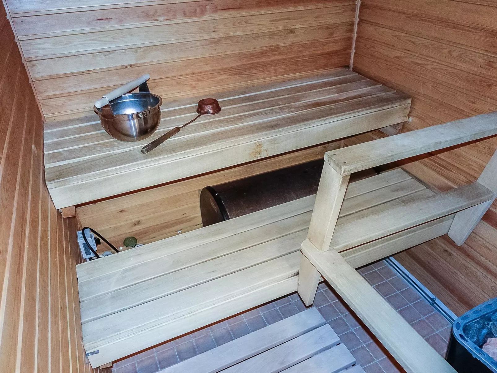 Saariseläntie 8 a 1-Inside