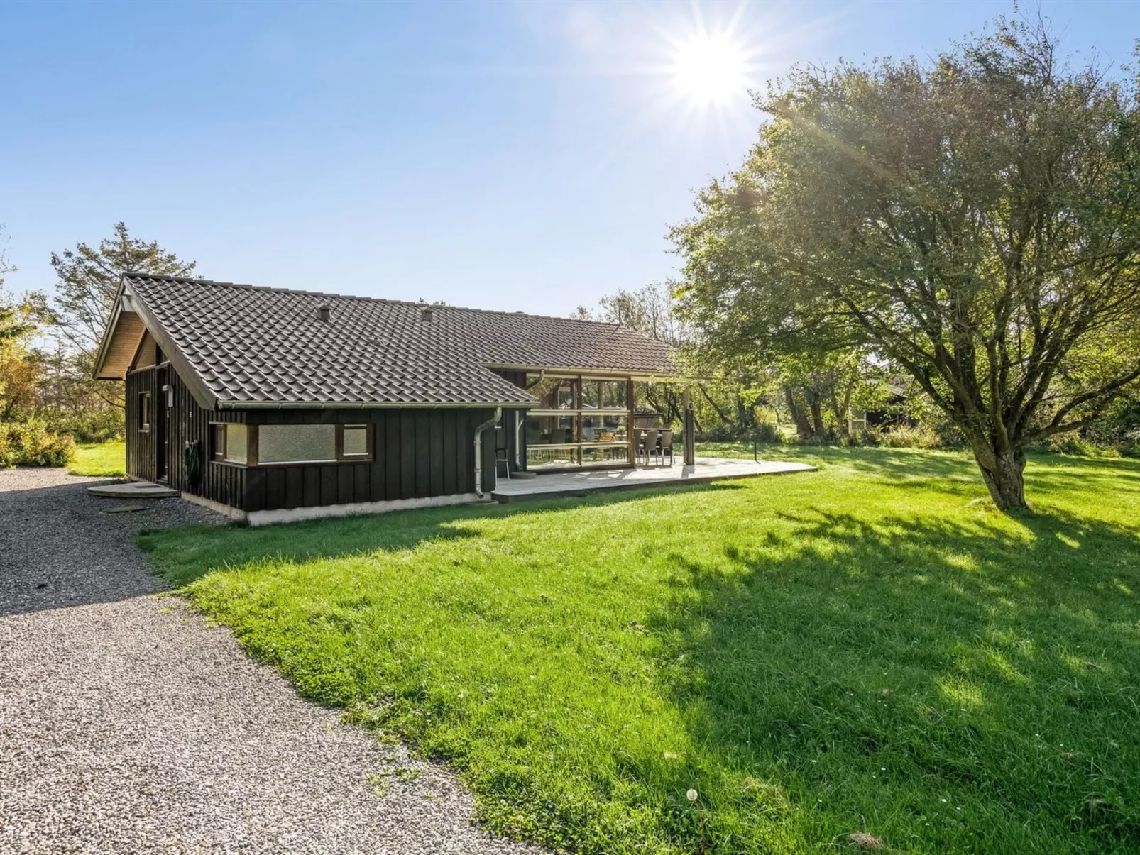 "Emeli" - 1.3km from the sea-Outside