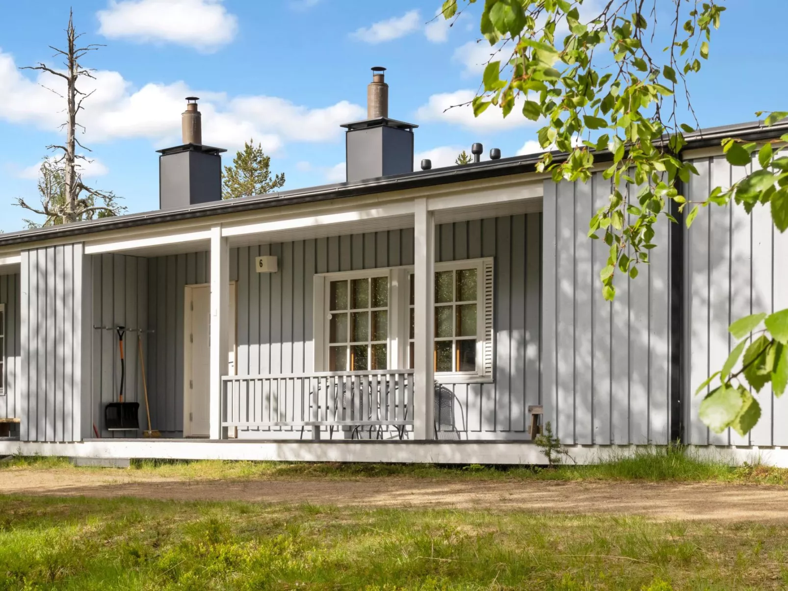 Saariseläntie 8 f 6-Outside