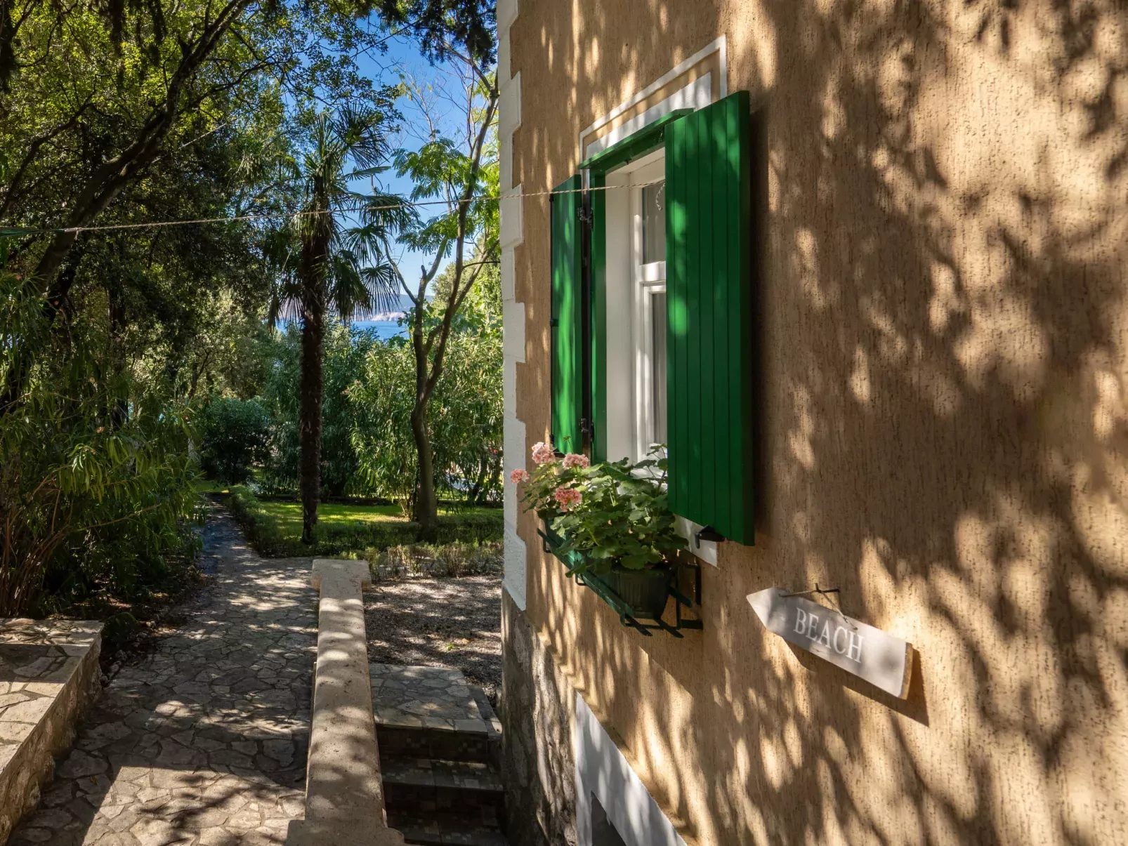 Villa Mo-Re-Draußen