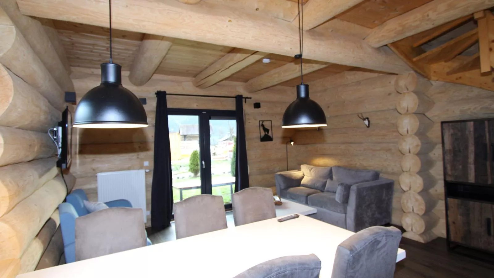 Jenig 1A-Salon