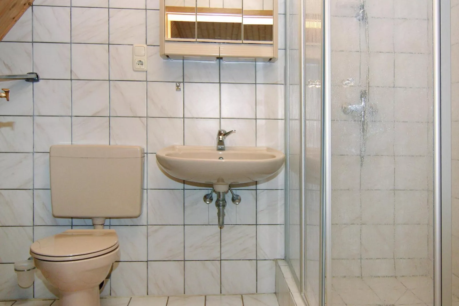 Ferienwohnung in Wieck am Darß-60 qm 3 Pers-Bathroom