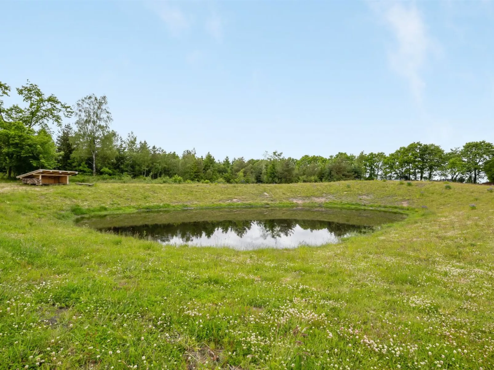 "Inguna"-Outside