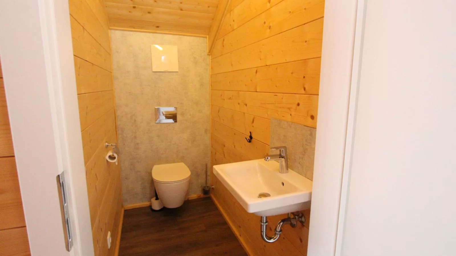 Rattendorf 11B-Badezimmer