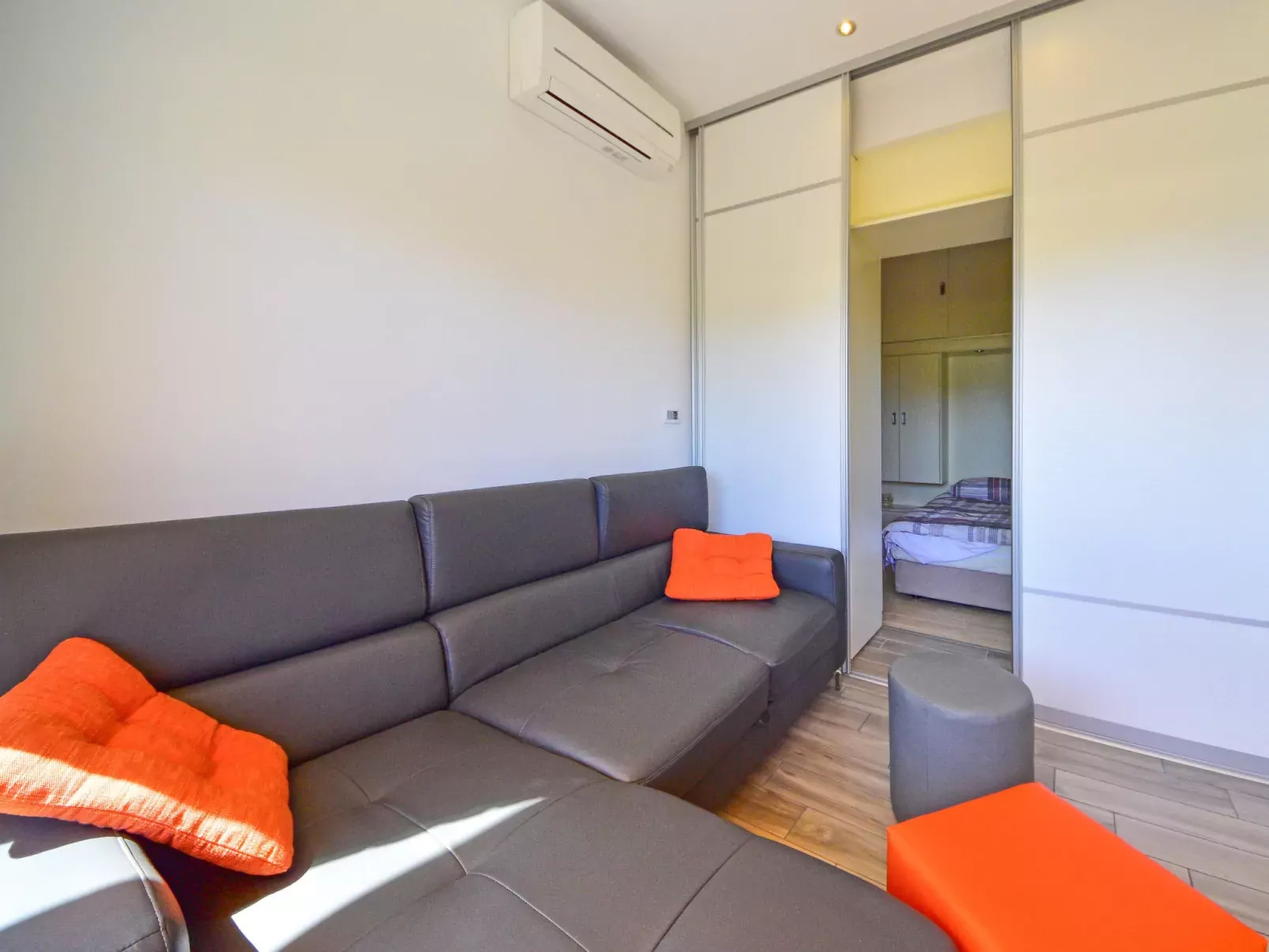 Koalas Nest Home & Apartments-Inside