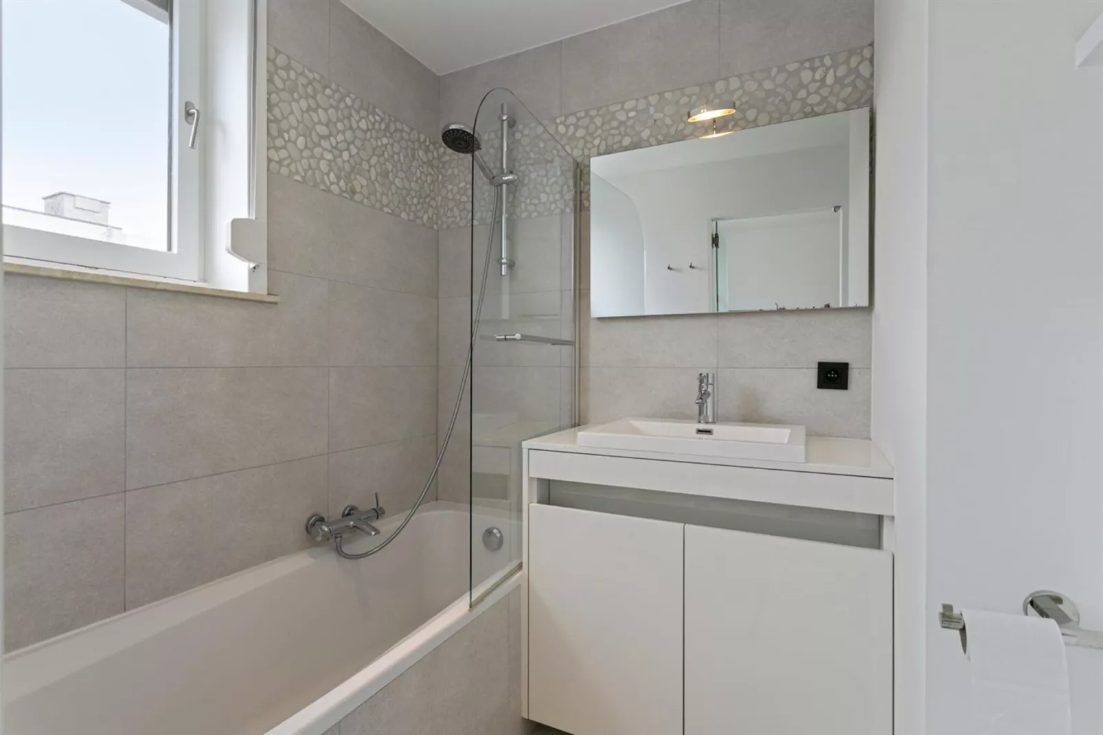 SLIPWAY - 10B-Badezimmer