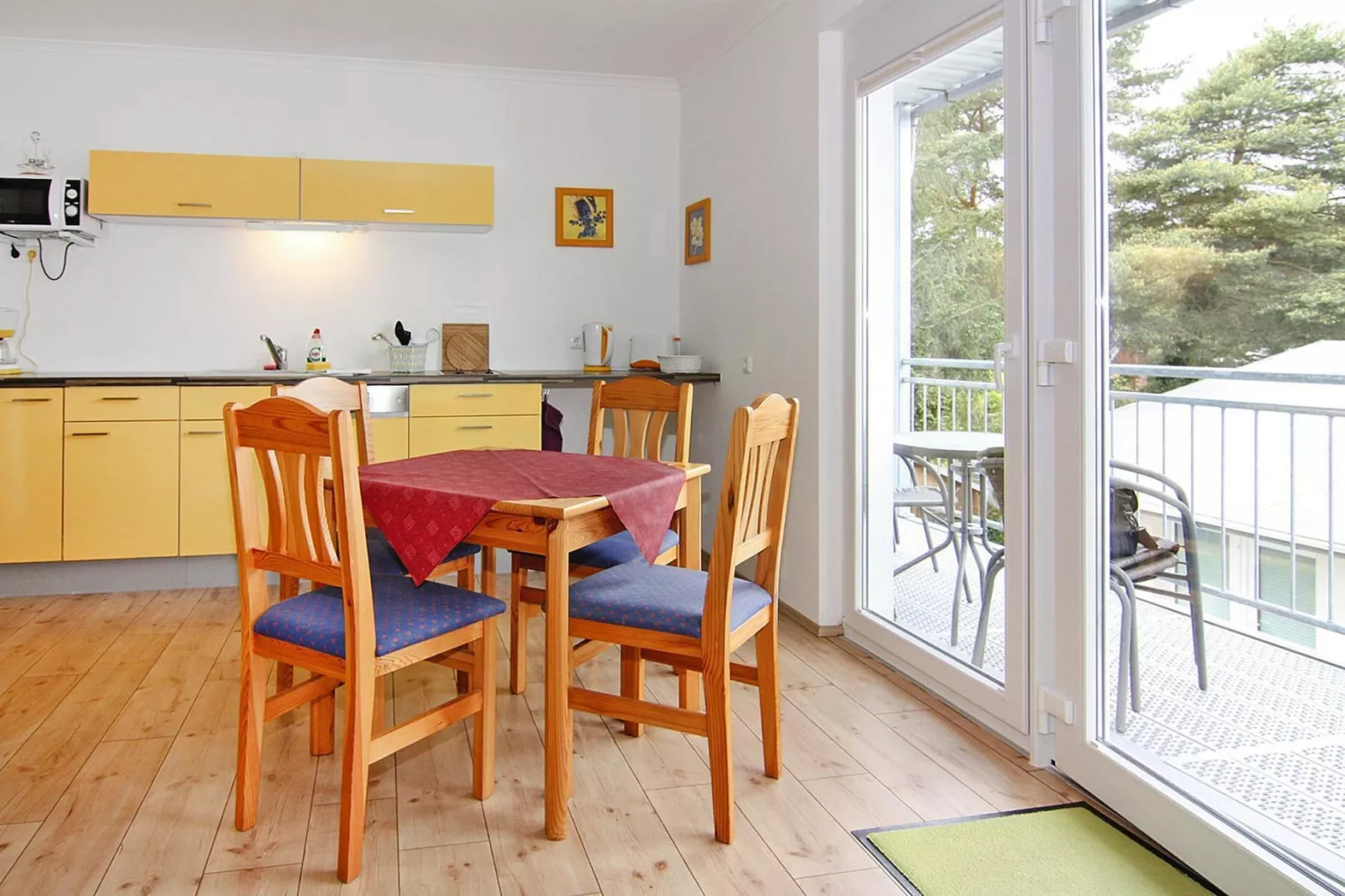 Zur Vorderseite-Dining room