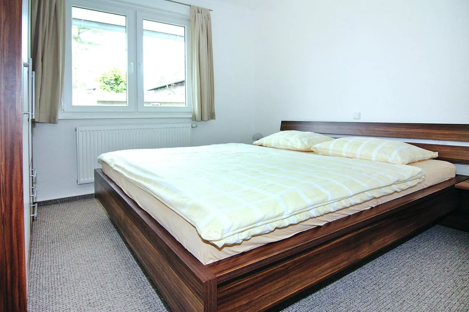 Zur Vorderseite-Bedroom