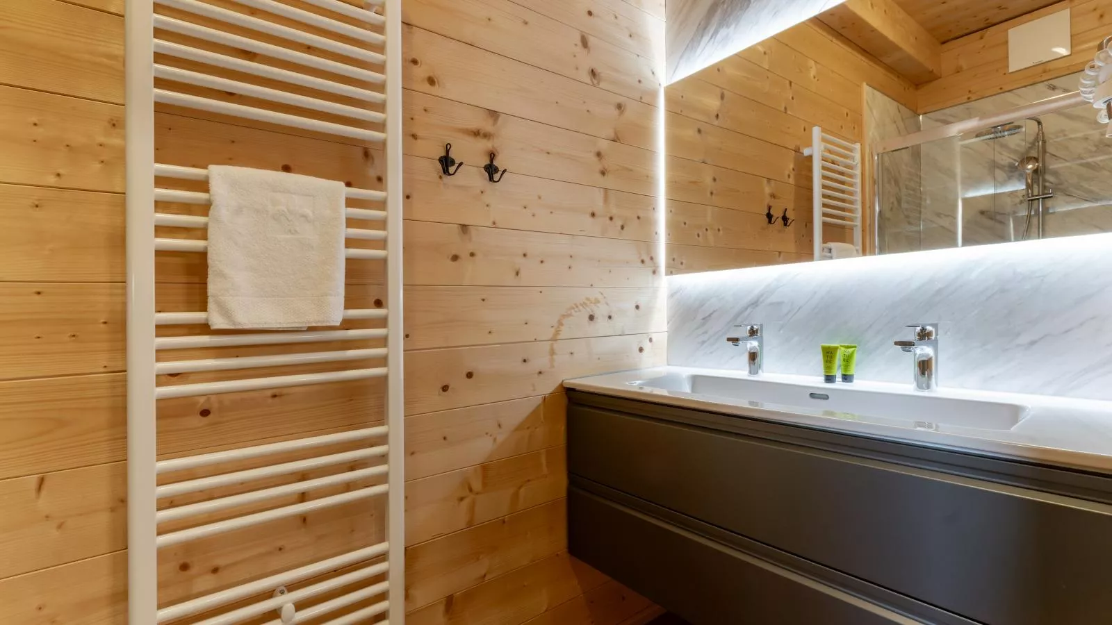 Rattendorf 3B-Badezimmer