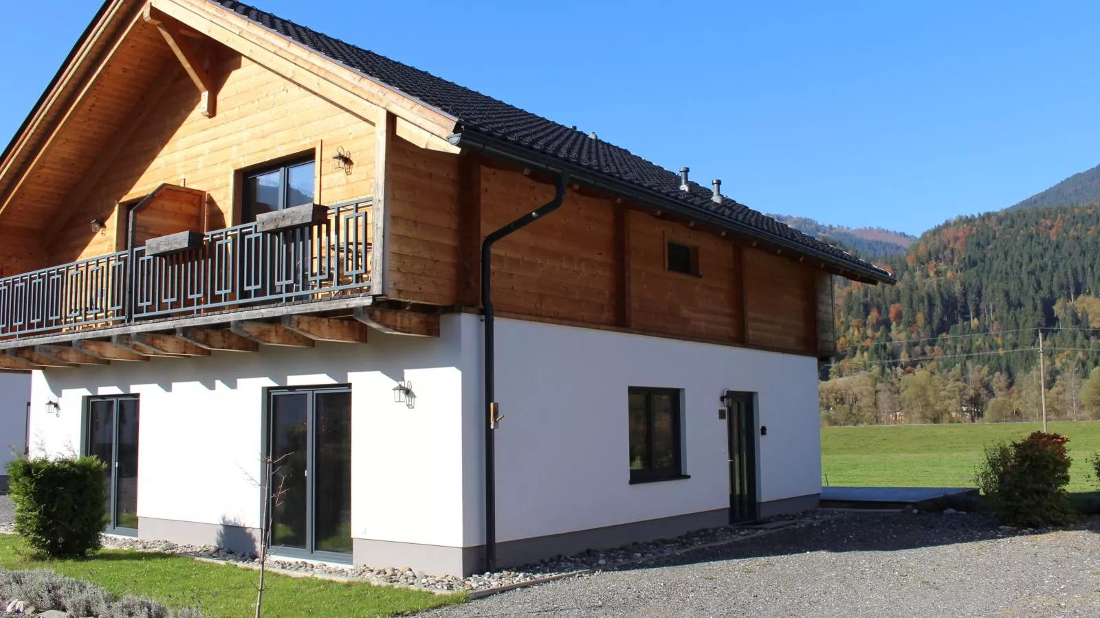 Rattendorf 14A-Außenbereich Sommer