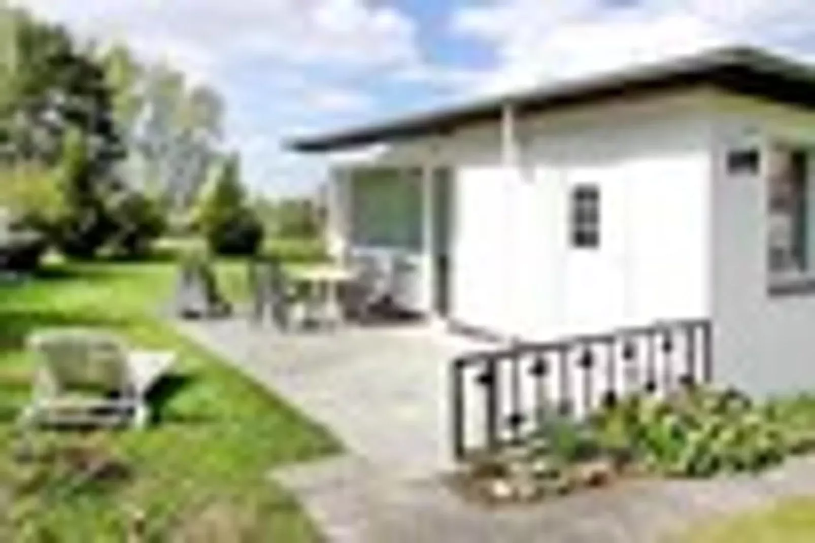 Bungalow Thurow-Außenbereich Sommer